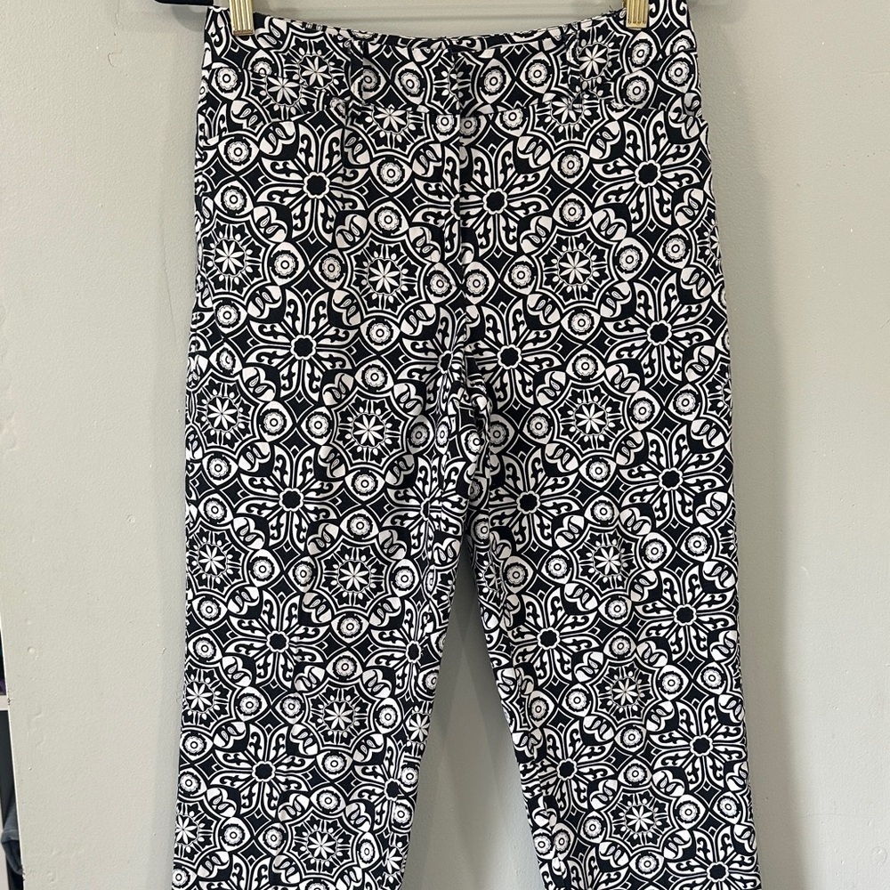 Talbots Black and White Patterned jeans size 6P stretch